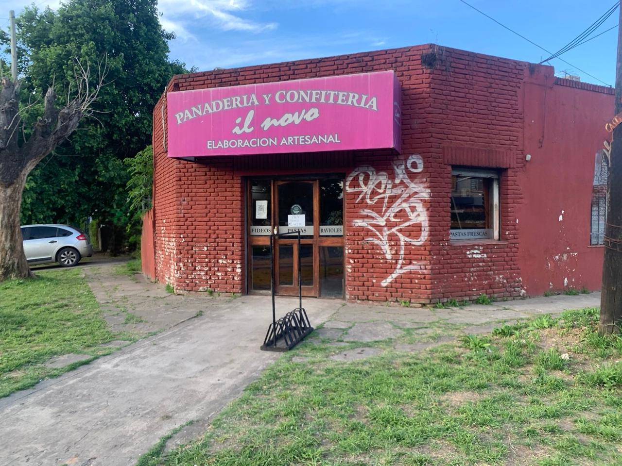 Local con terreno y vivienda en venta – Burzaco – Almirante Brown