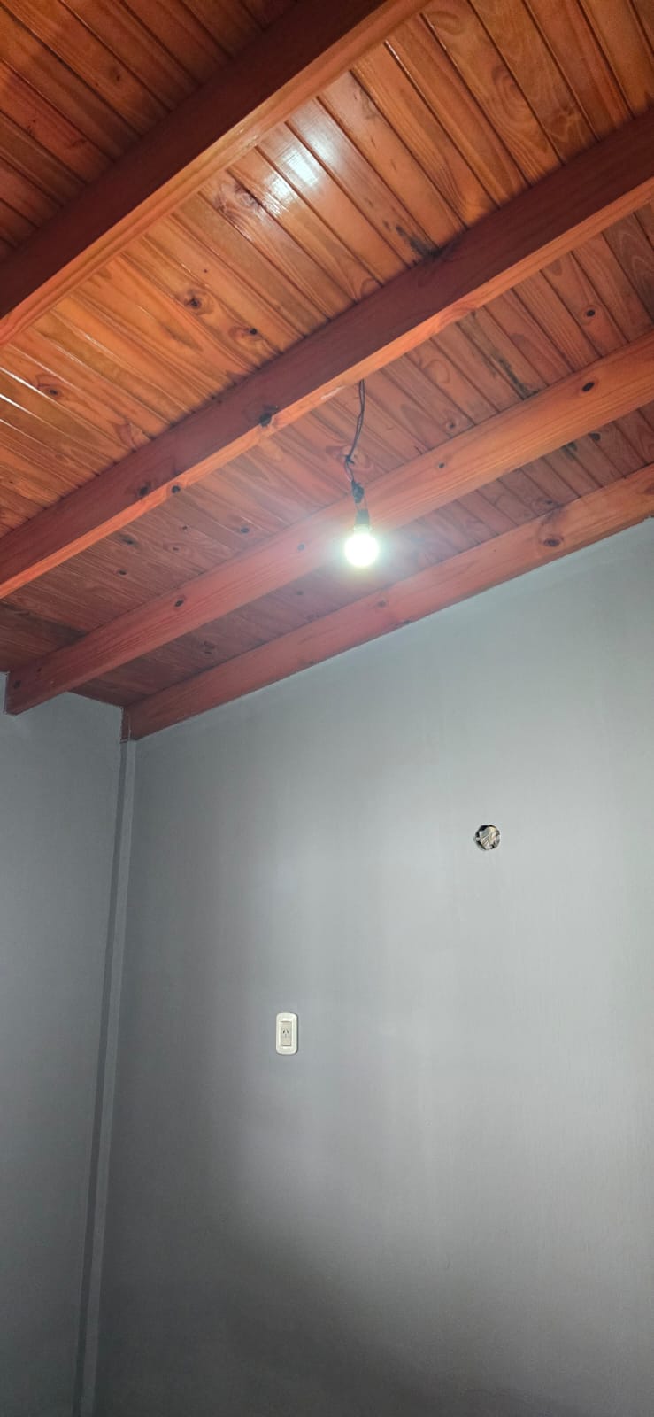 Casa en alquiler – Burzaco – Almirante Brown