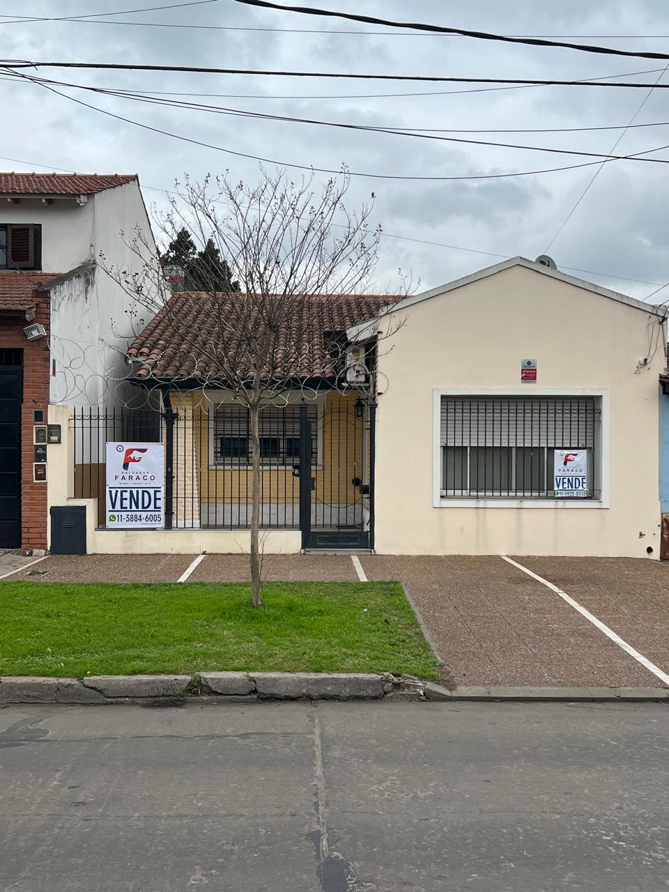 Casa en venta – Monte Grande – Esteban Echeverria