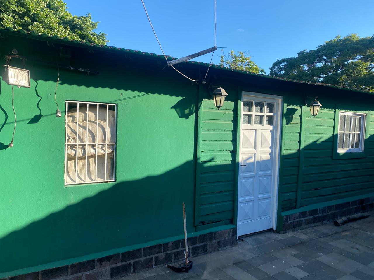 Oportunidad!! Casa en venta con departamento al fondo – Llavallol – Lomas de Zamora