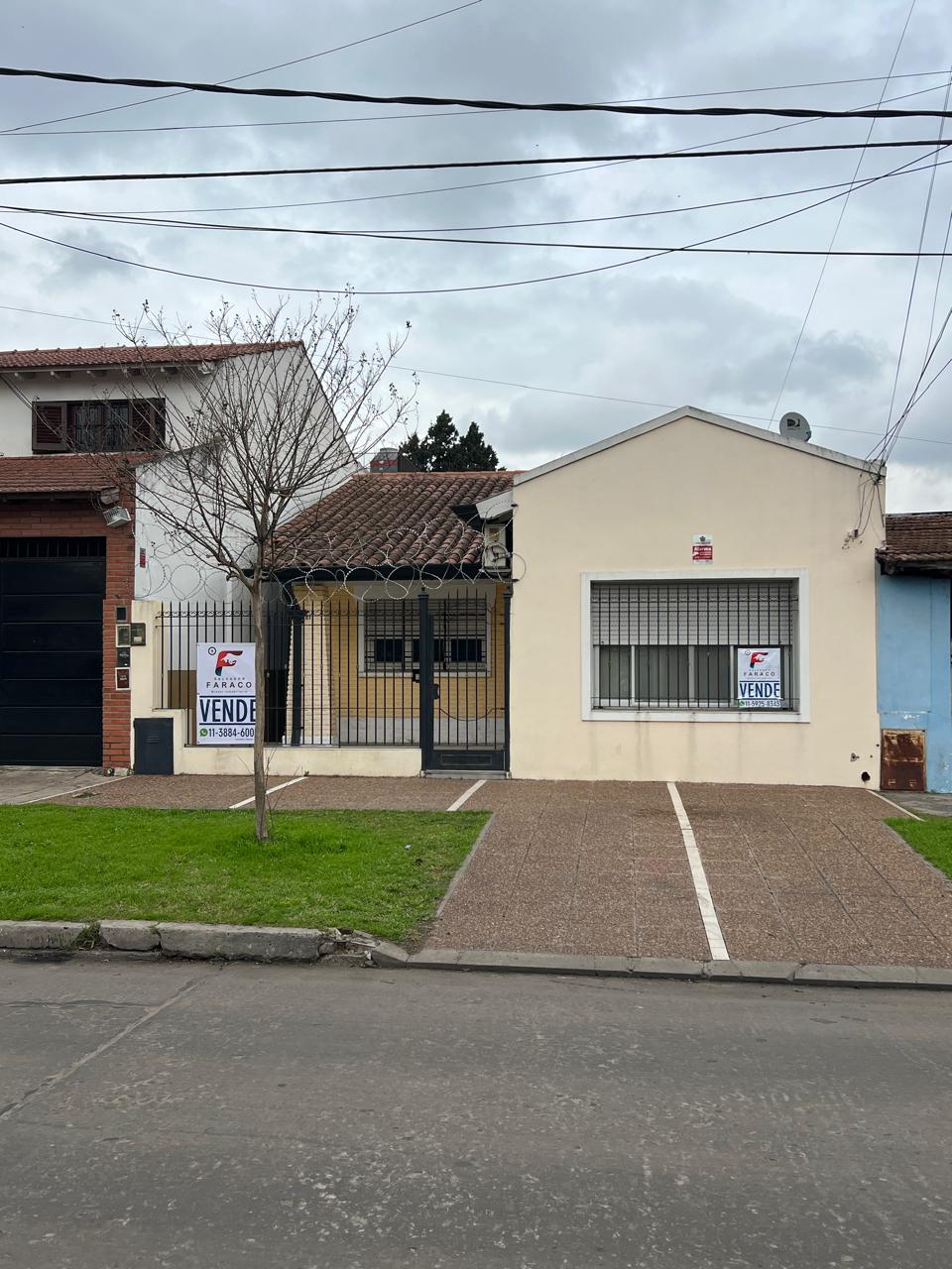 Casa en venta – Monte Grande – Esteban Echeverria
