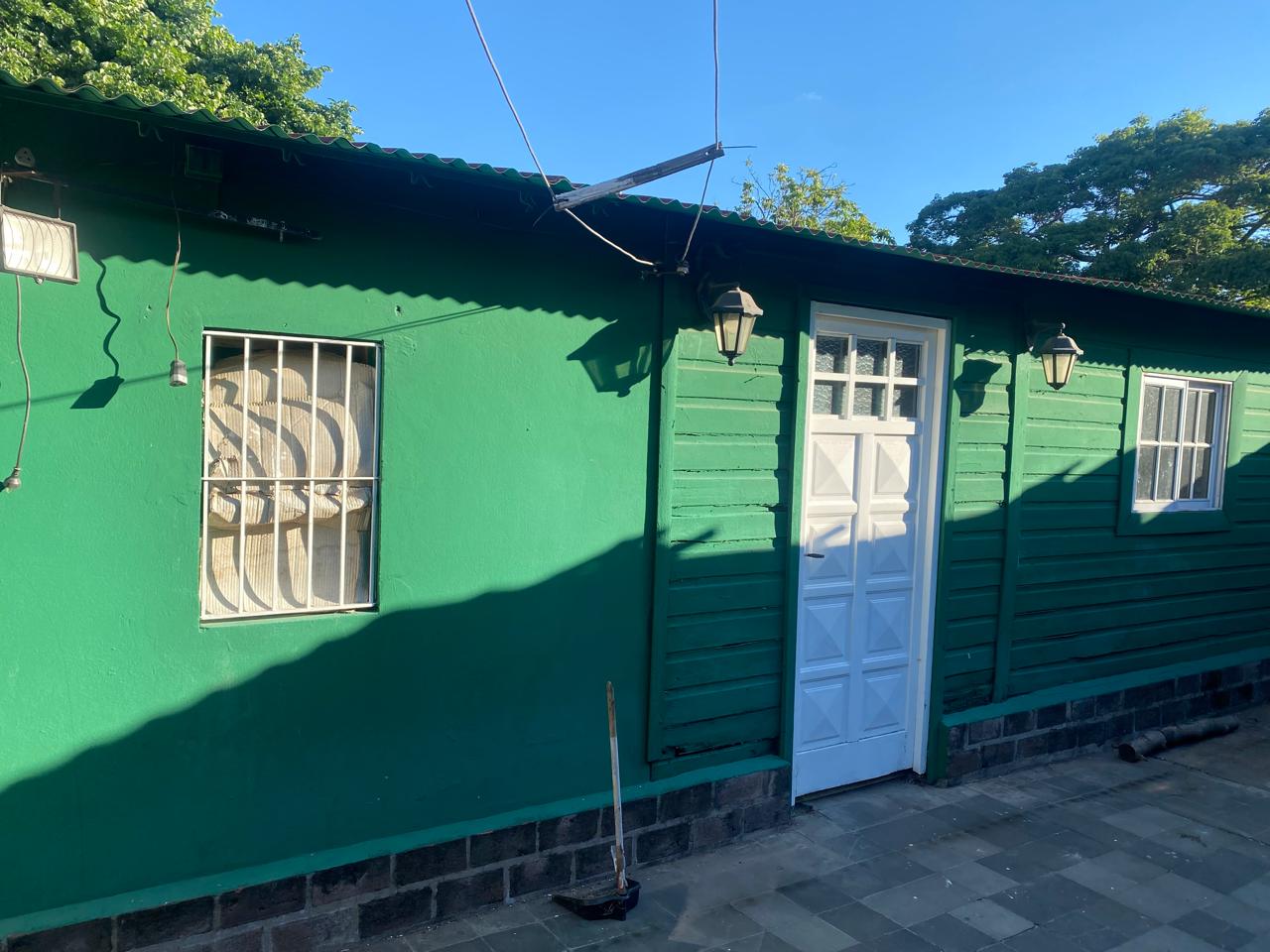 Oportunidad!! Casa en venta con departamento al fondo – Llavallol – Lomas de Zamora