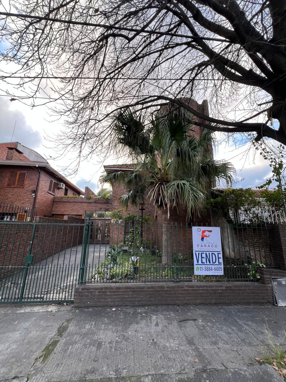 Casa en venta – Adrogue – Almirante Brown