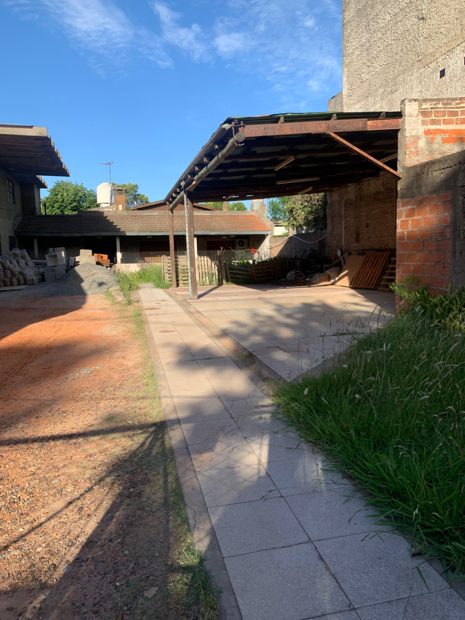 Galpon en venta – Burzaco – Almirante Brown