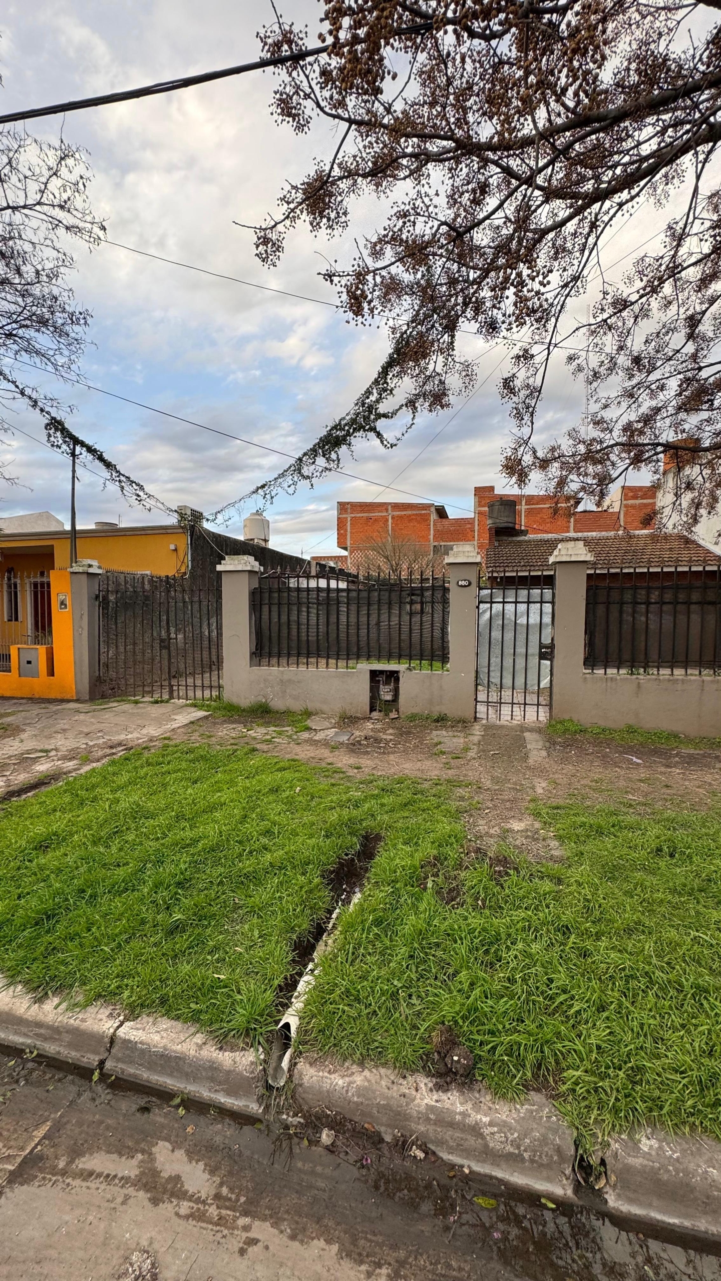 Casa en venta – Llavallol – Lomas de Zamora