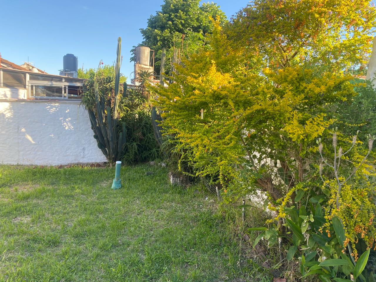 Oportunidad!! Casa en venta con departamento al fondo – Llavallol – Lomas de Zamora