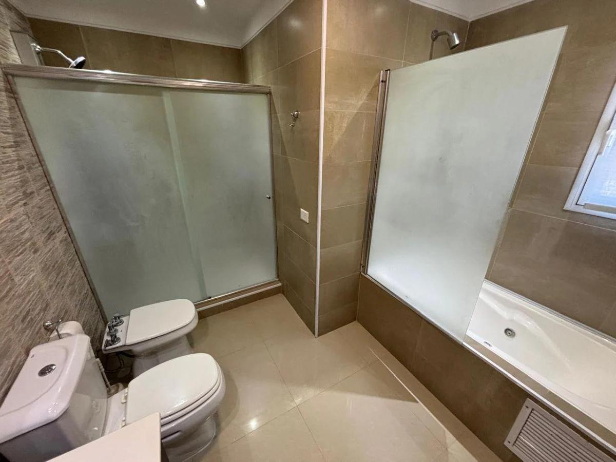 580c5479-8e7d-4200-86e9-77cf70ccb1c9 Hermosa casa en venta, ubicado en el barrio Club de Campo Santa Rita, San vicente.