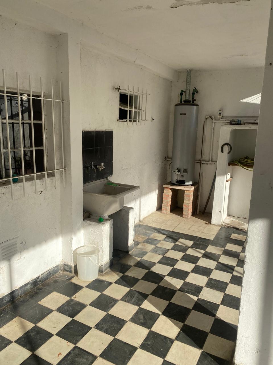 Oportunidad!! Casa en venta con departamento al fondo – Llavallol – Lomas de Zamora