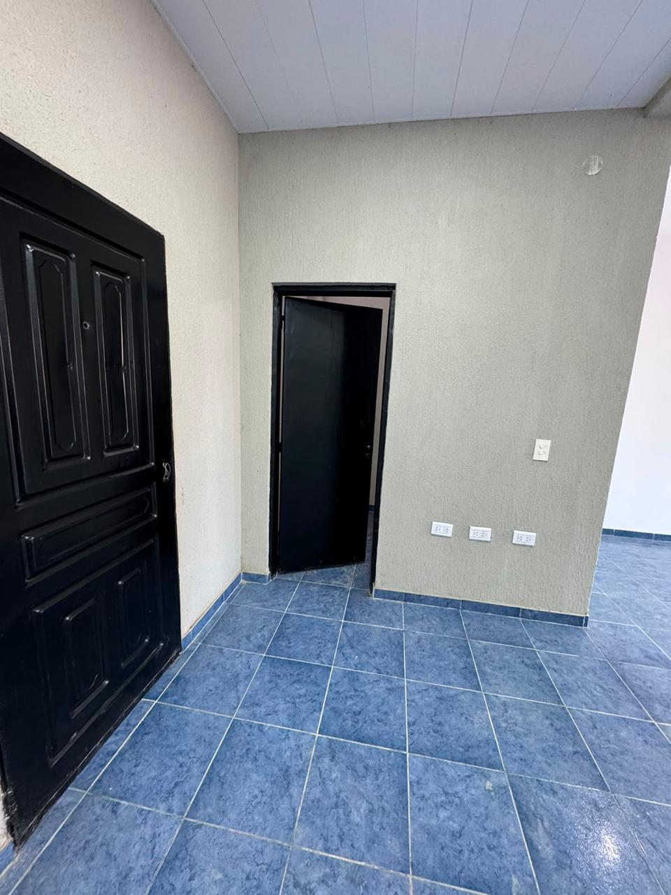 Local en alquiler – San Vicente –