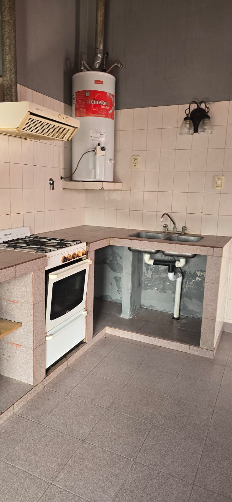 Casa en alquiler – Burzaco – Almirante Brown