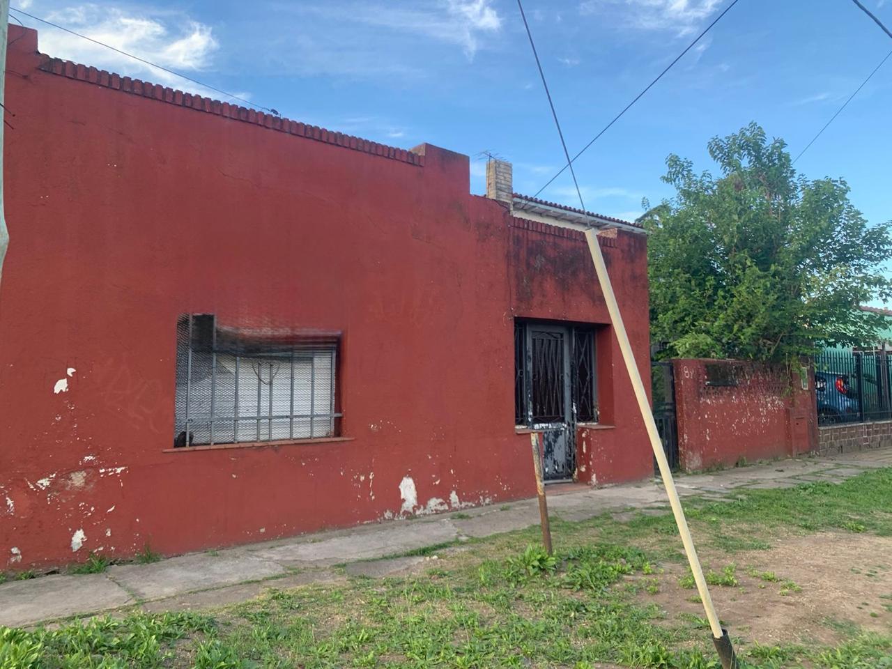 Local con terreno y vivienda en venta – Burzaco – Almirante Brown