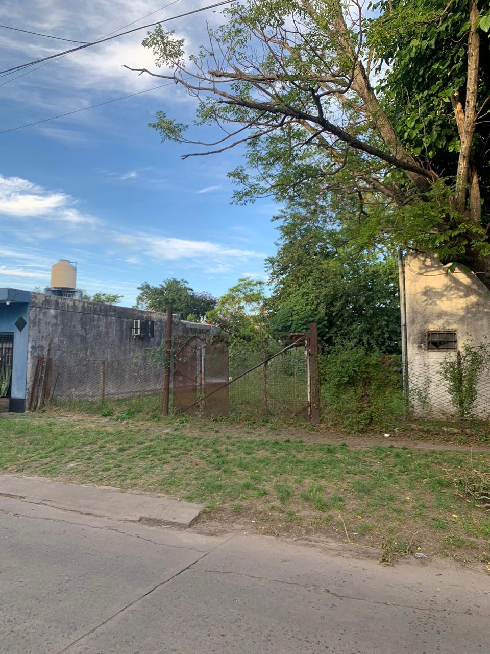 Local con terreno y vivienda en venta – Burzaco – Almirante Brown