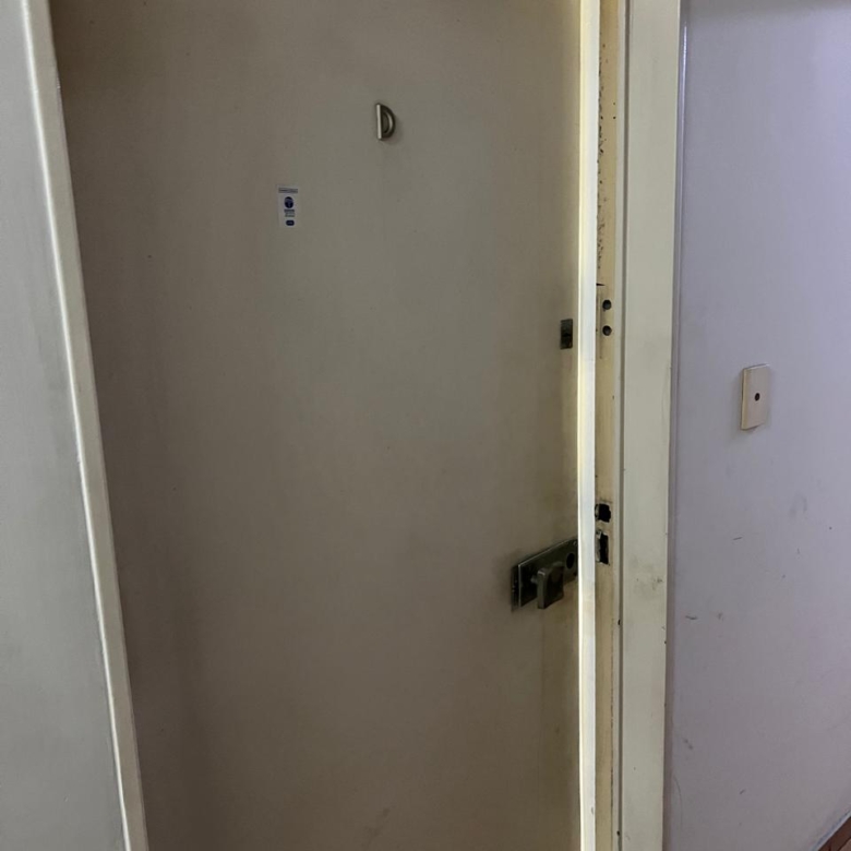 780