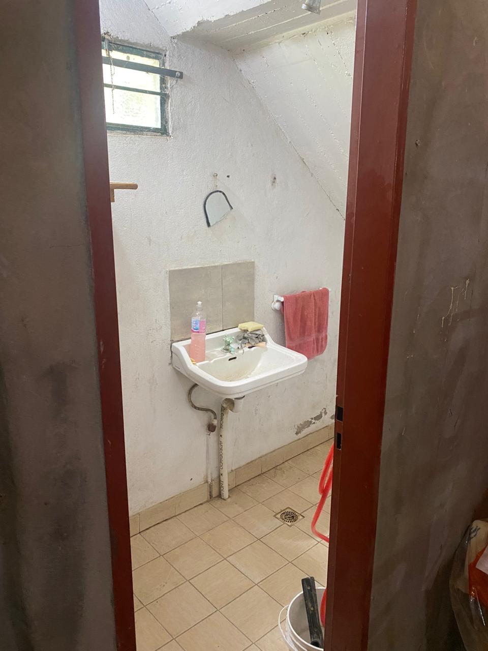 Galpon en venta – Burzaco – Almirante