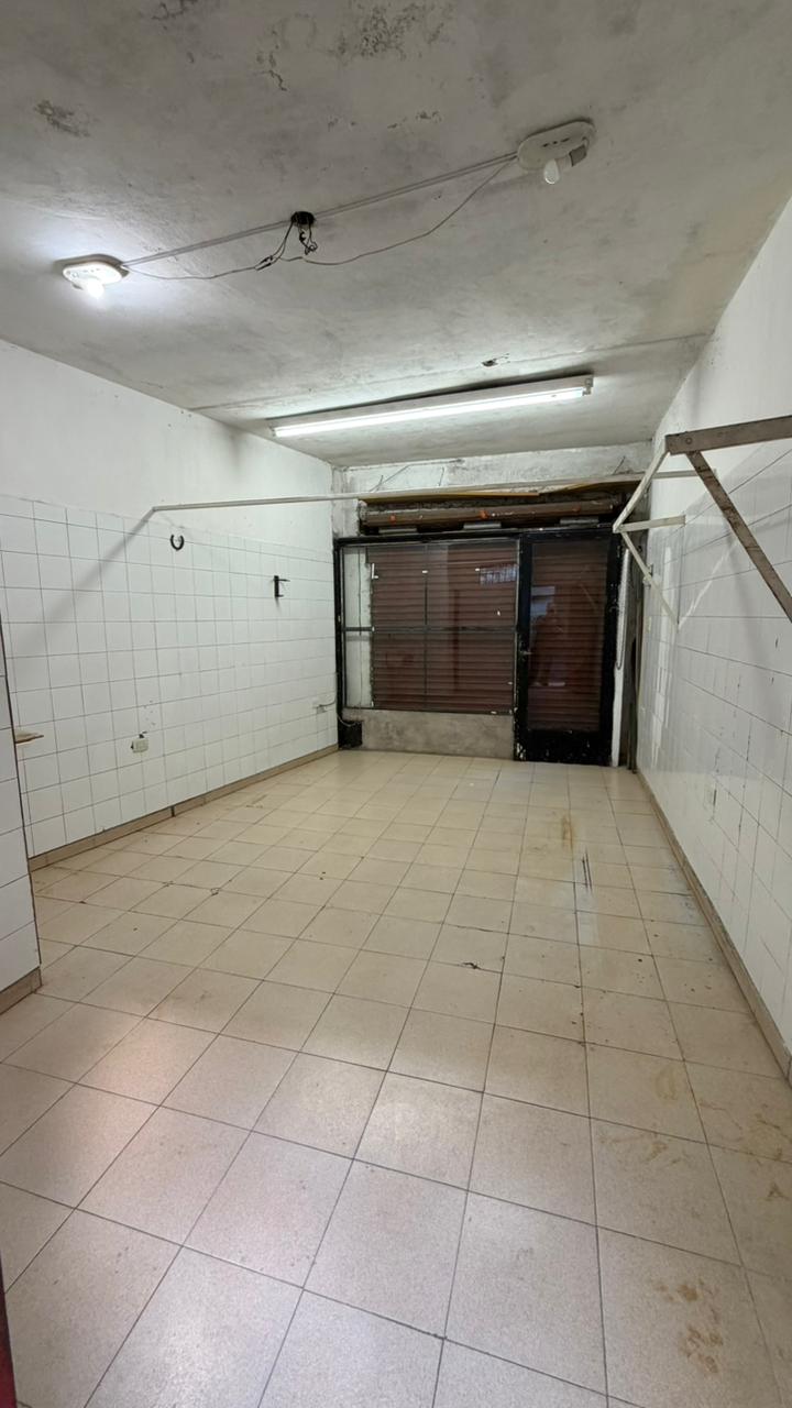 Local en alquiler – Adrogue – Almirante Brown
