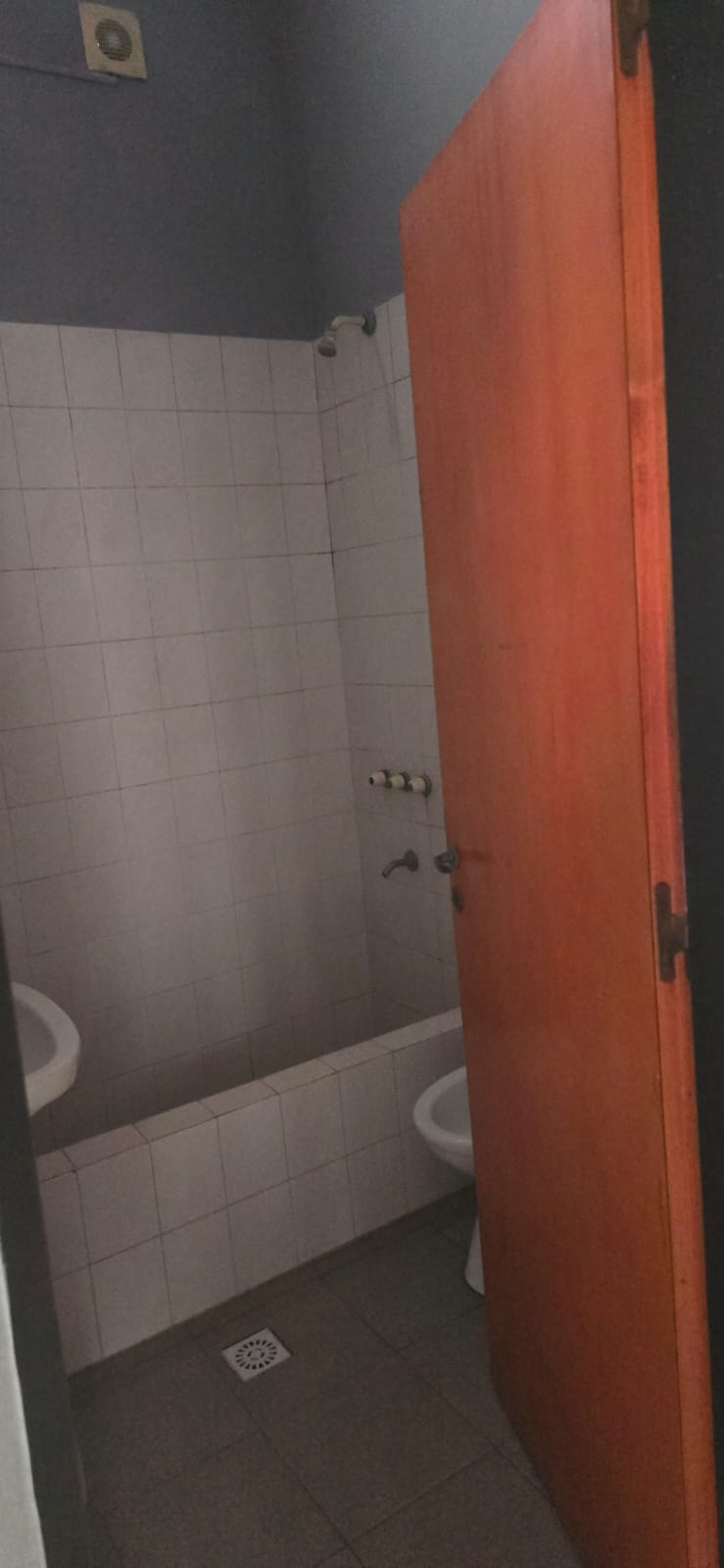 Casa en alquiler – Burzaco – Almirante Brown
