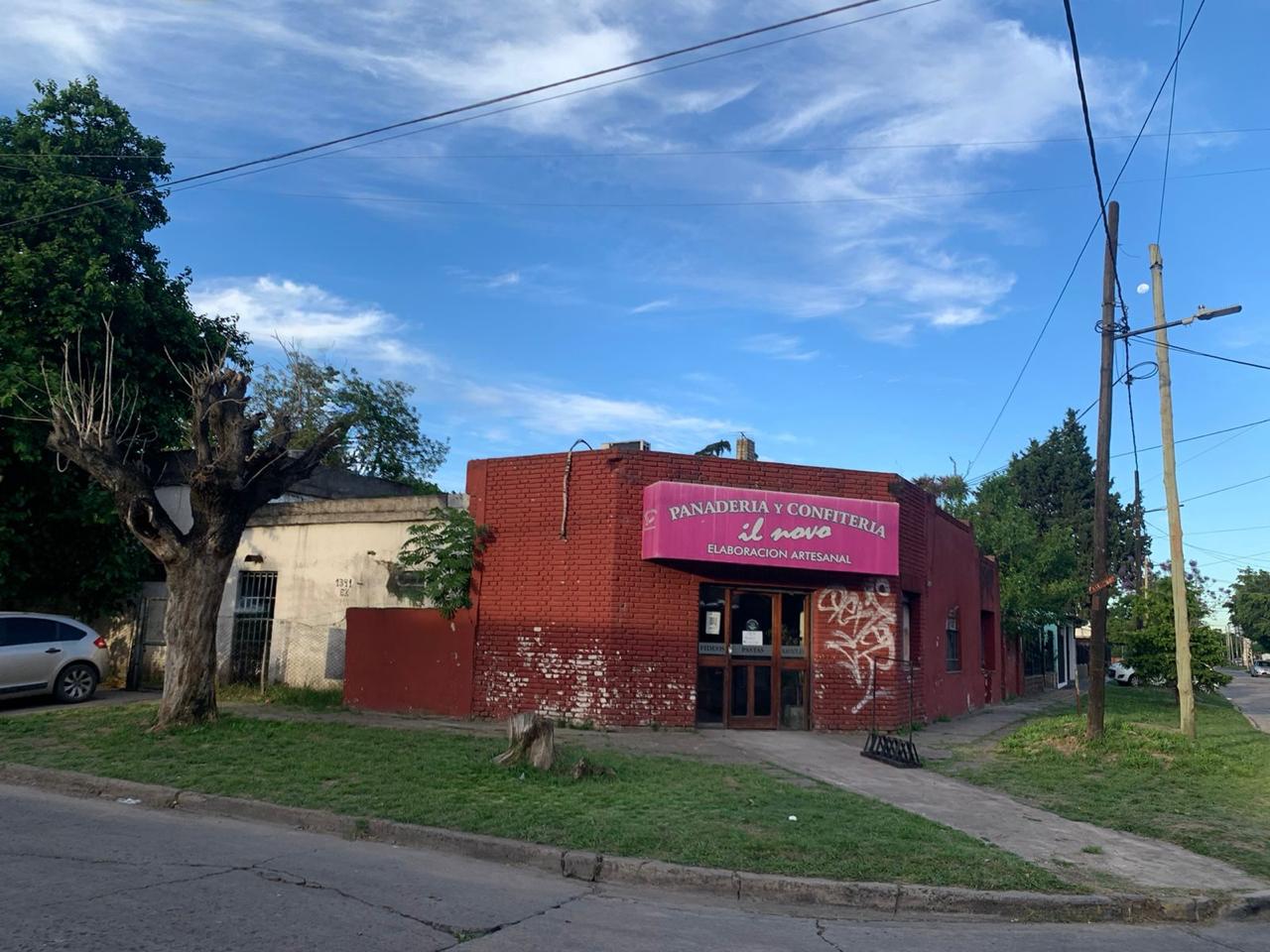 Local con terreno y vivienda en venta – Burzaco – Almirante Brown