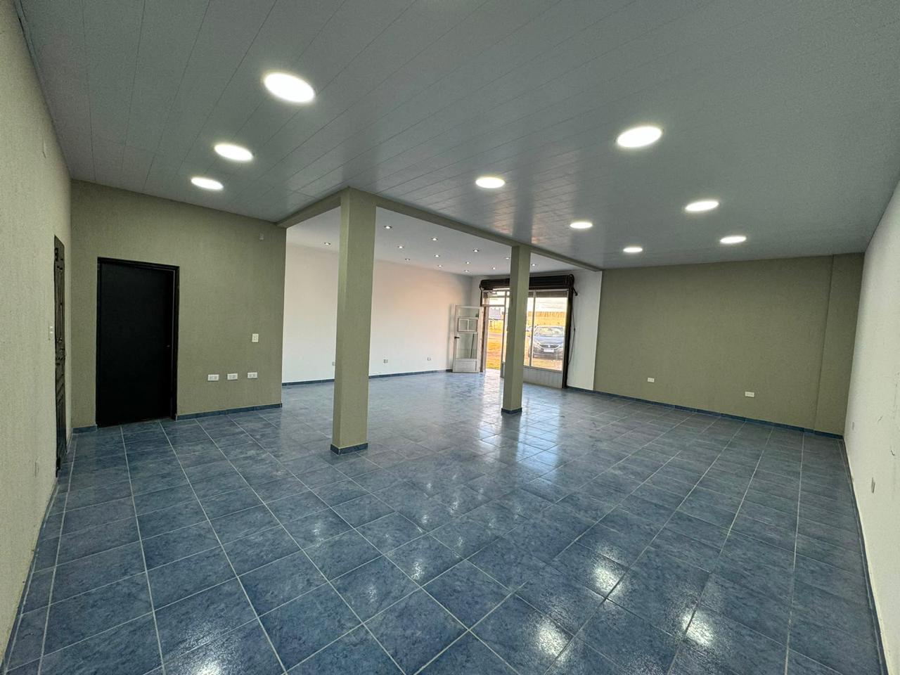 Local en alquiler – San Vicente –