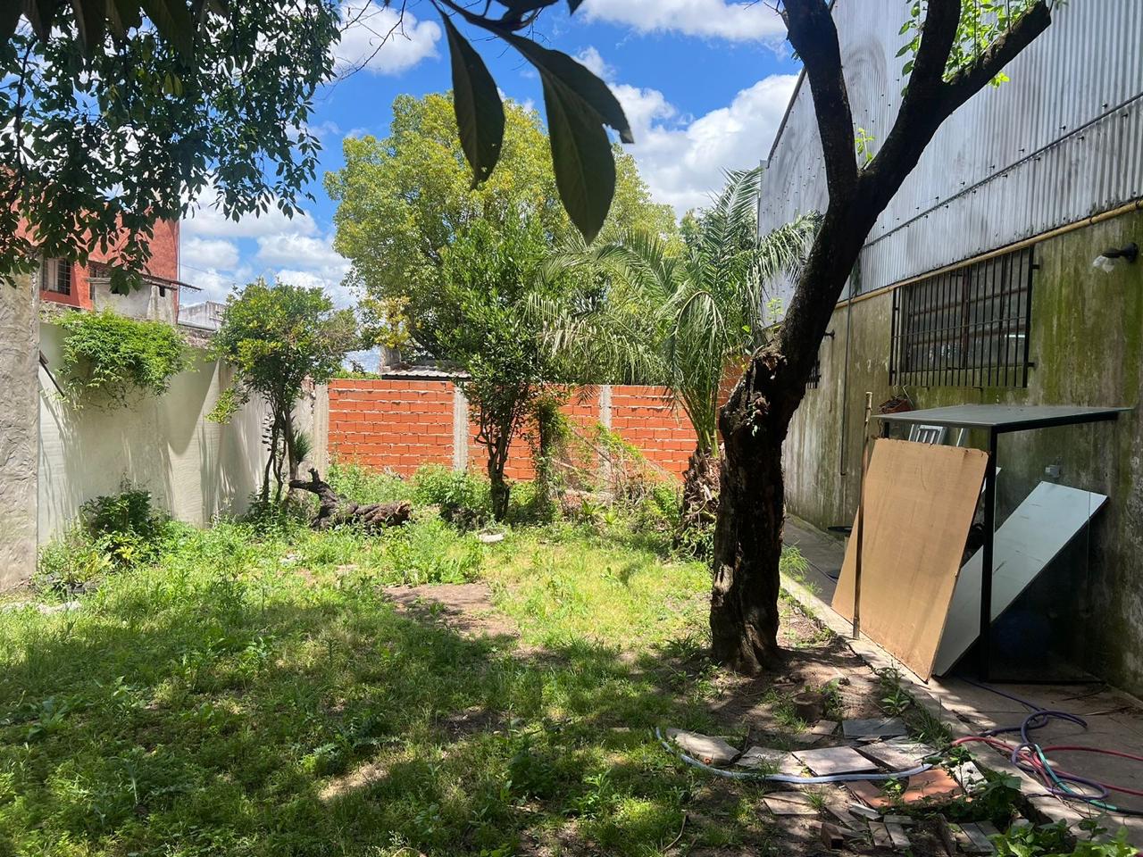 Galpon/Deposito en venta – Luis Guillon