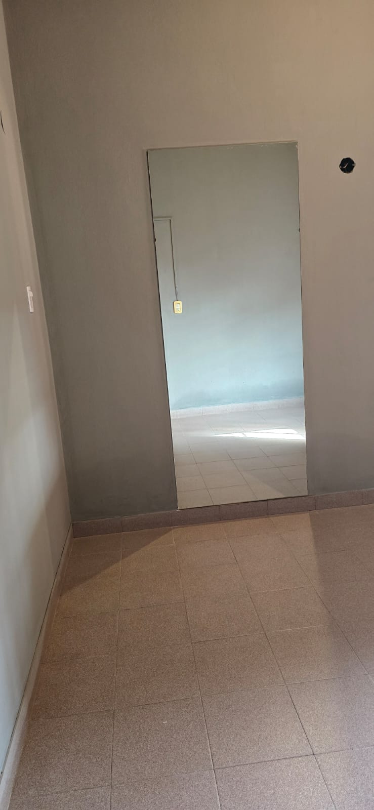 Casa en alquiler – Burzaco – Almirante Brown