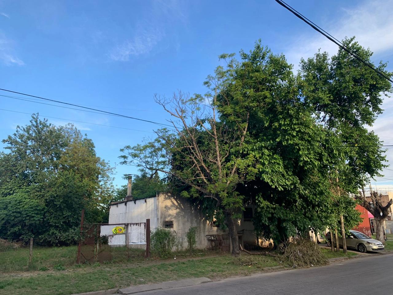 Local con terreno y vivienda en venta – Burzaco – Almirante Brown