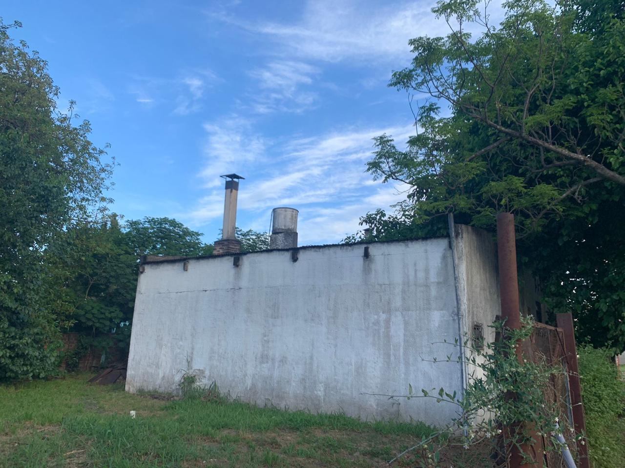 Local con terreno y vivienda en venta – Burzaco – Almirante Brown
