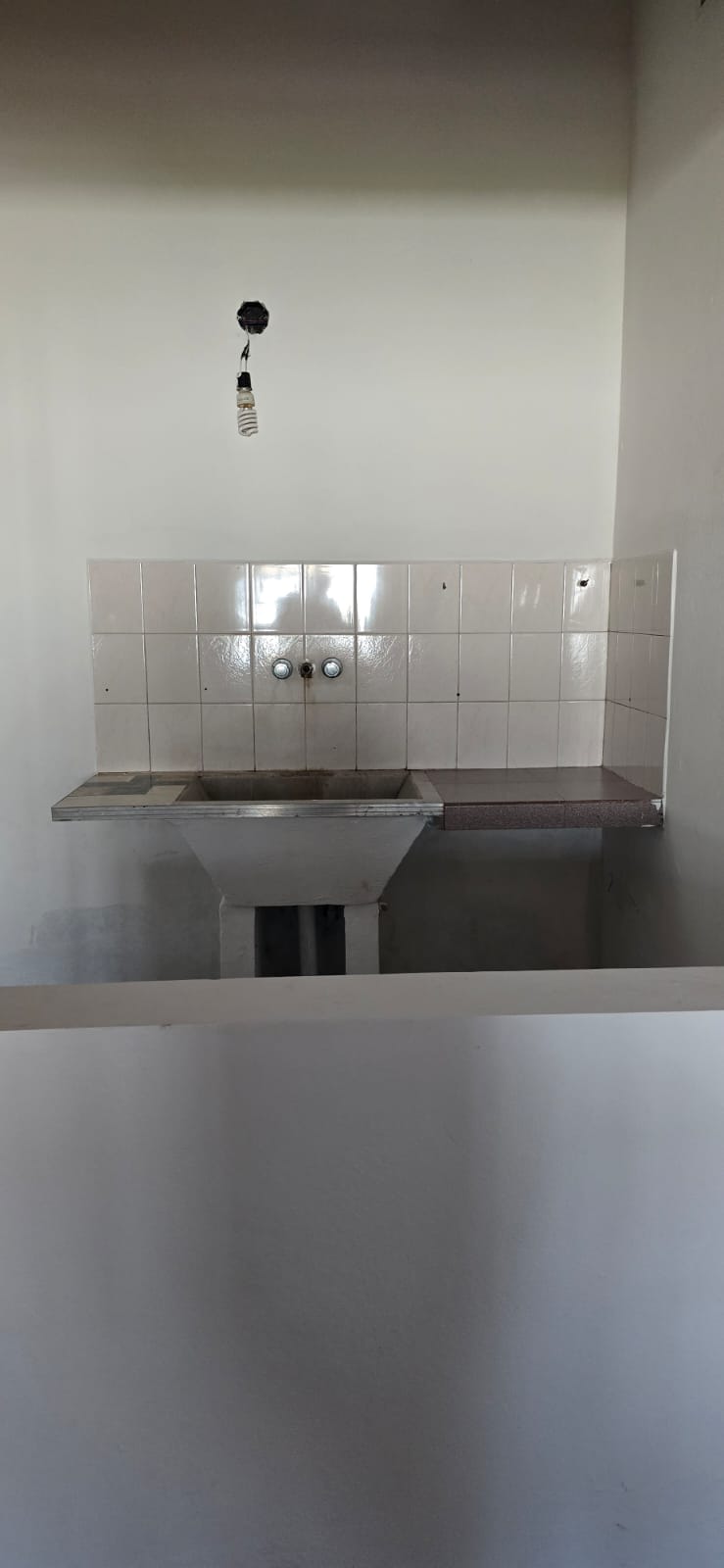 Casa en alquiler – Burzaco – Almirante Brown
