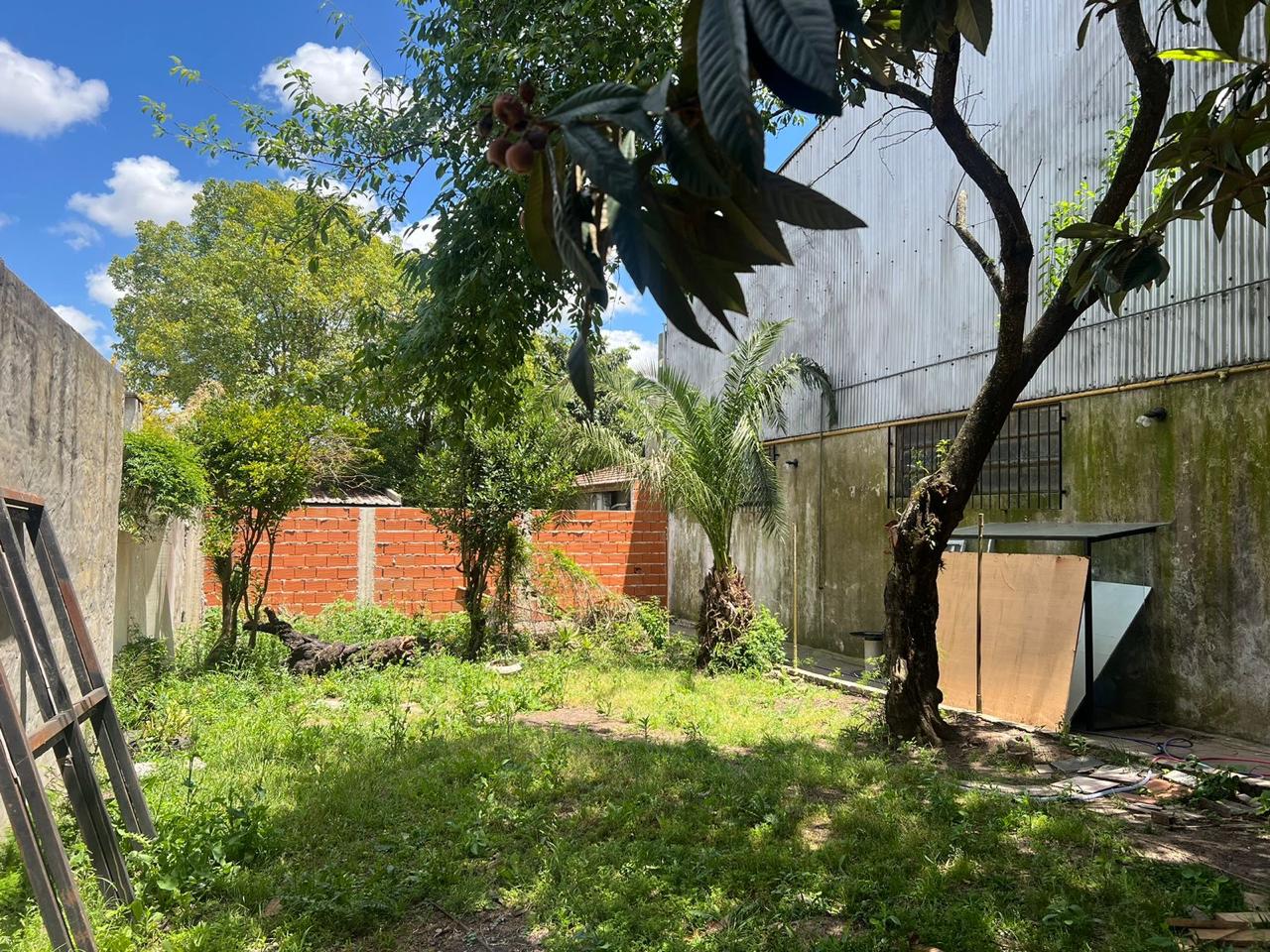 Galpon/Deposito en venta – Luis Guillon
