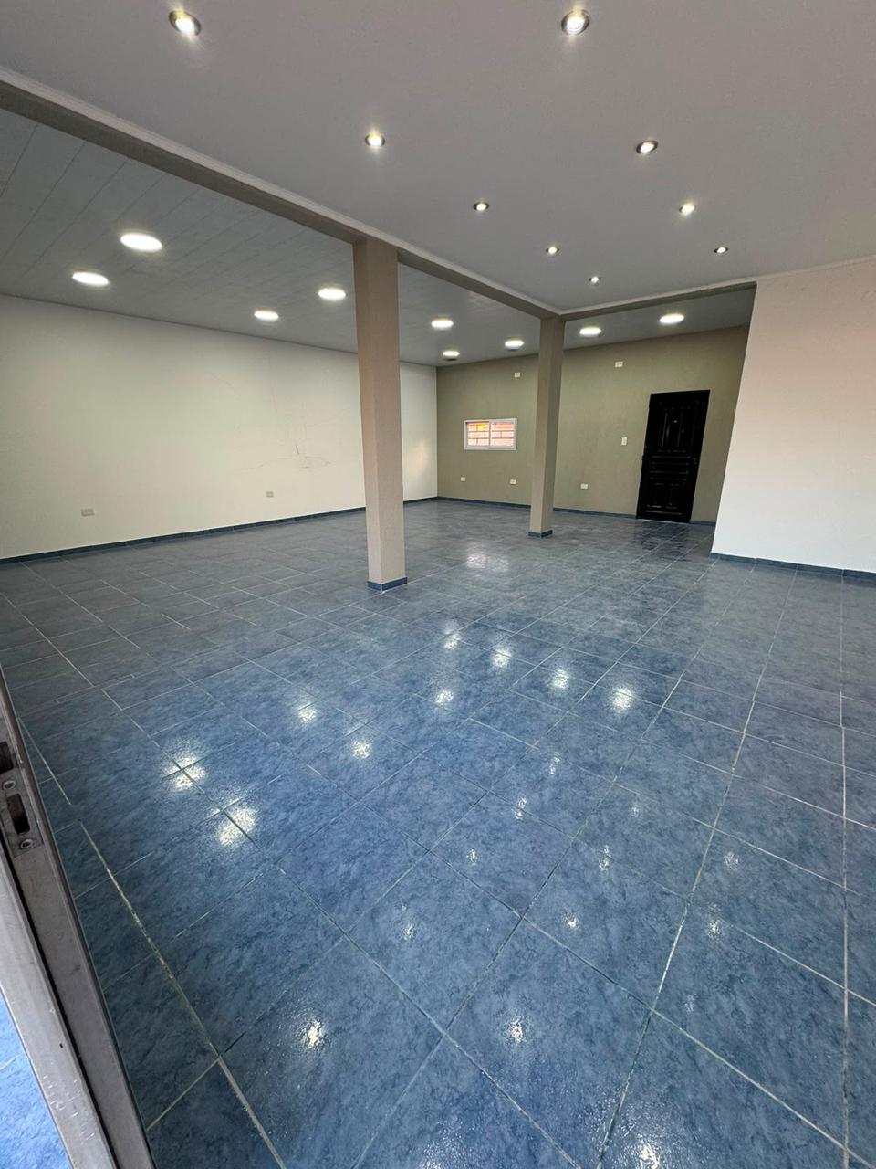 Local en alquiler – San Vicente –
