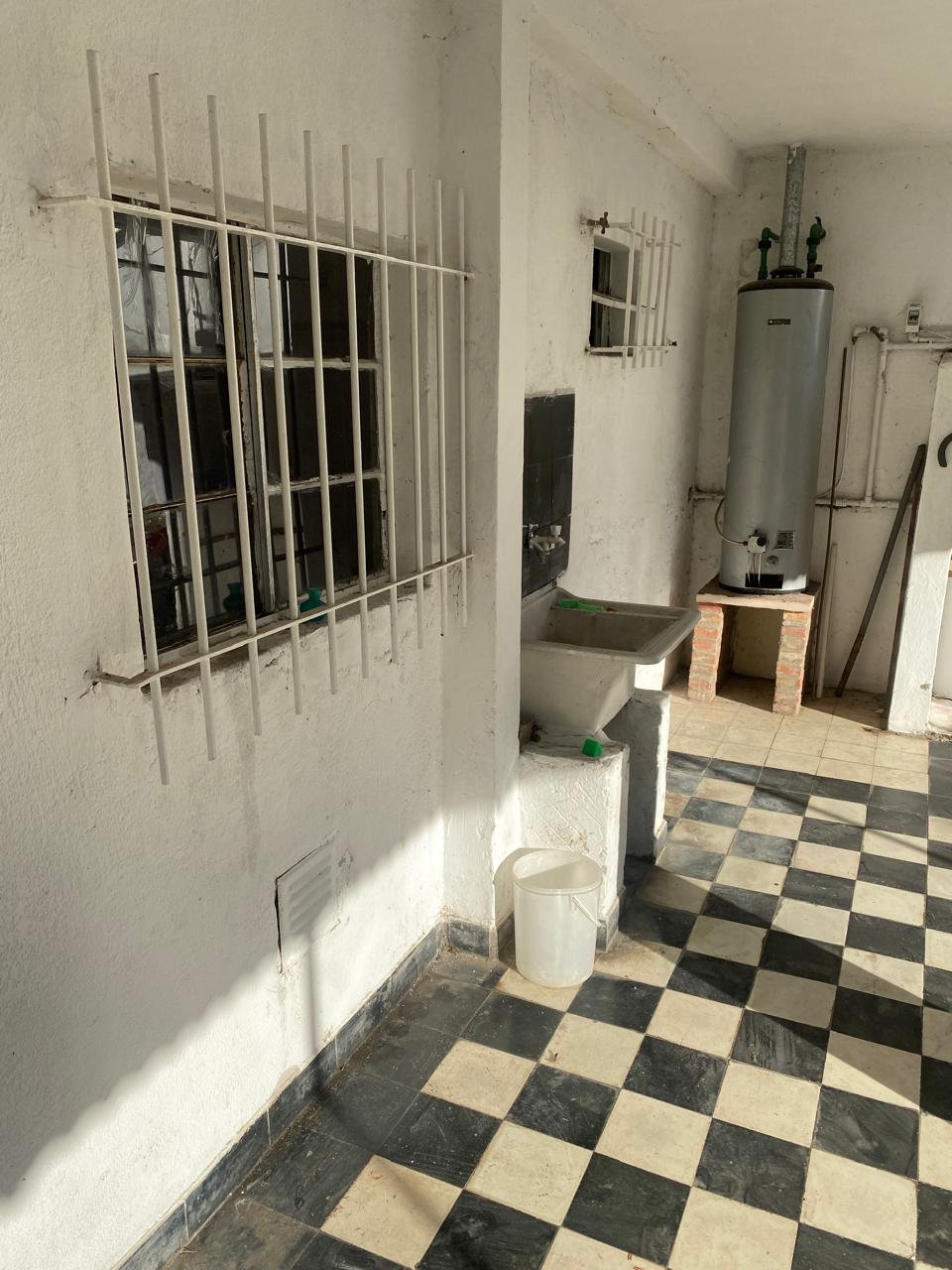 Oportunidad!! Casa en venta con departamento al fondo – Llavallol – Lomas de Zamora