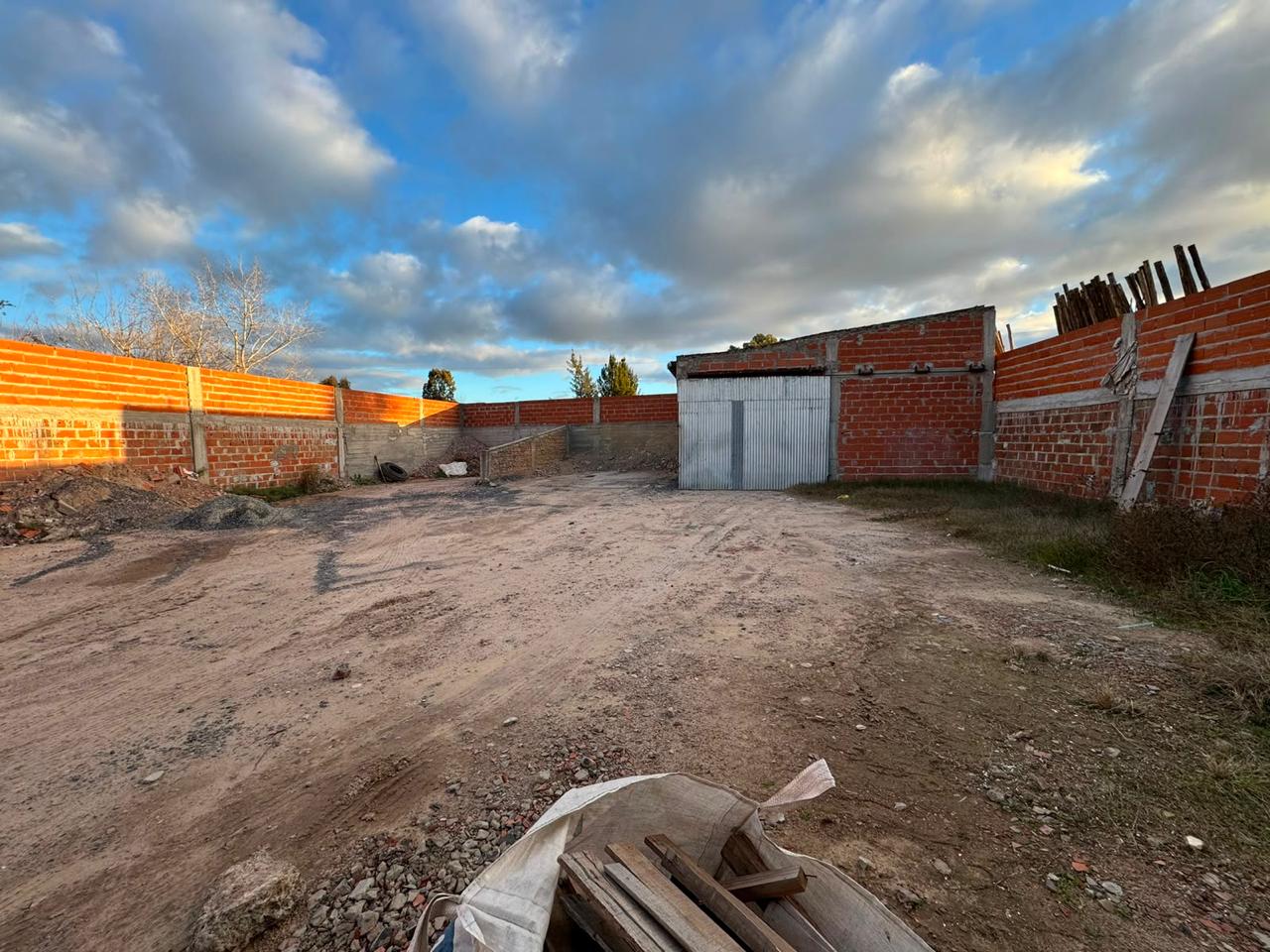 Local en alquiler – San Vicente –