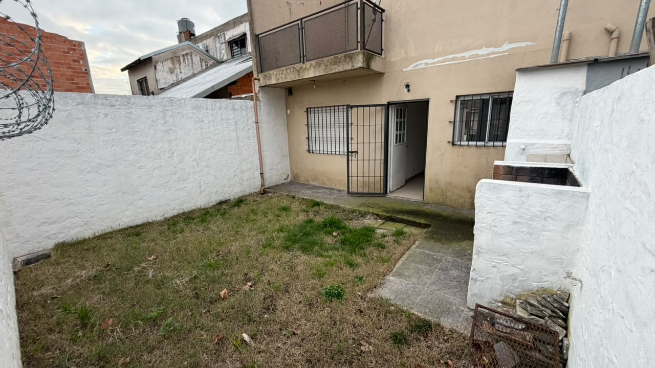f450254f-f496-4581-ada5-1d47886d8f9f Departamento en alquiler – Llavallol – Lomas de Zamora