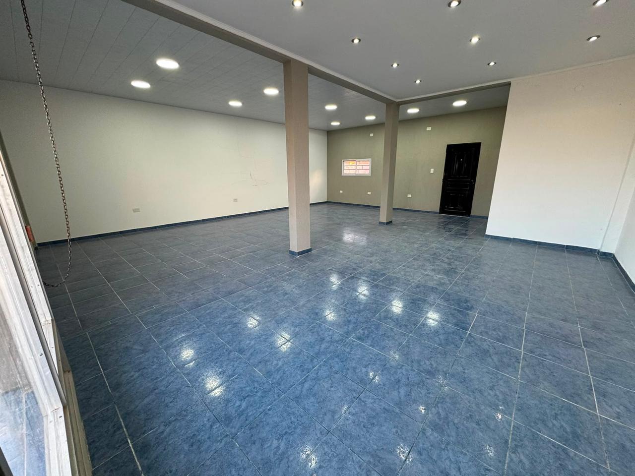 Local en alquiler – San Vicente –