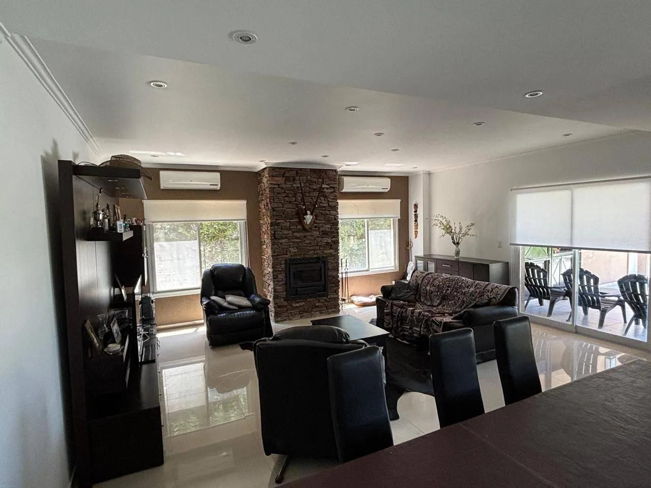 fdfe0d36-4950-4da0-a636-af8d72bf5323 Hermosa casa en venta, ubicado en el barrio Club de Campo Santa Rita, San vicente.