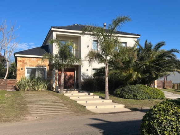 Casa en alquiler- san Vicente- ruta 58