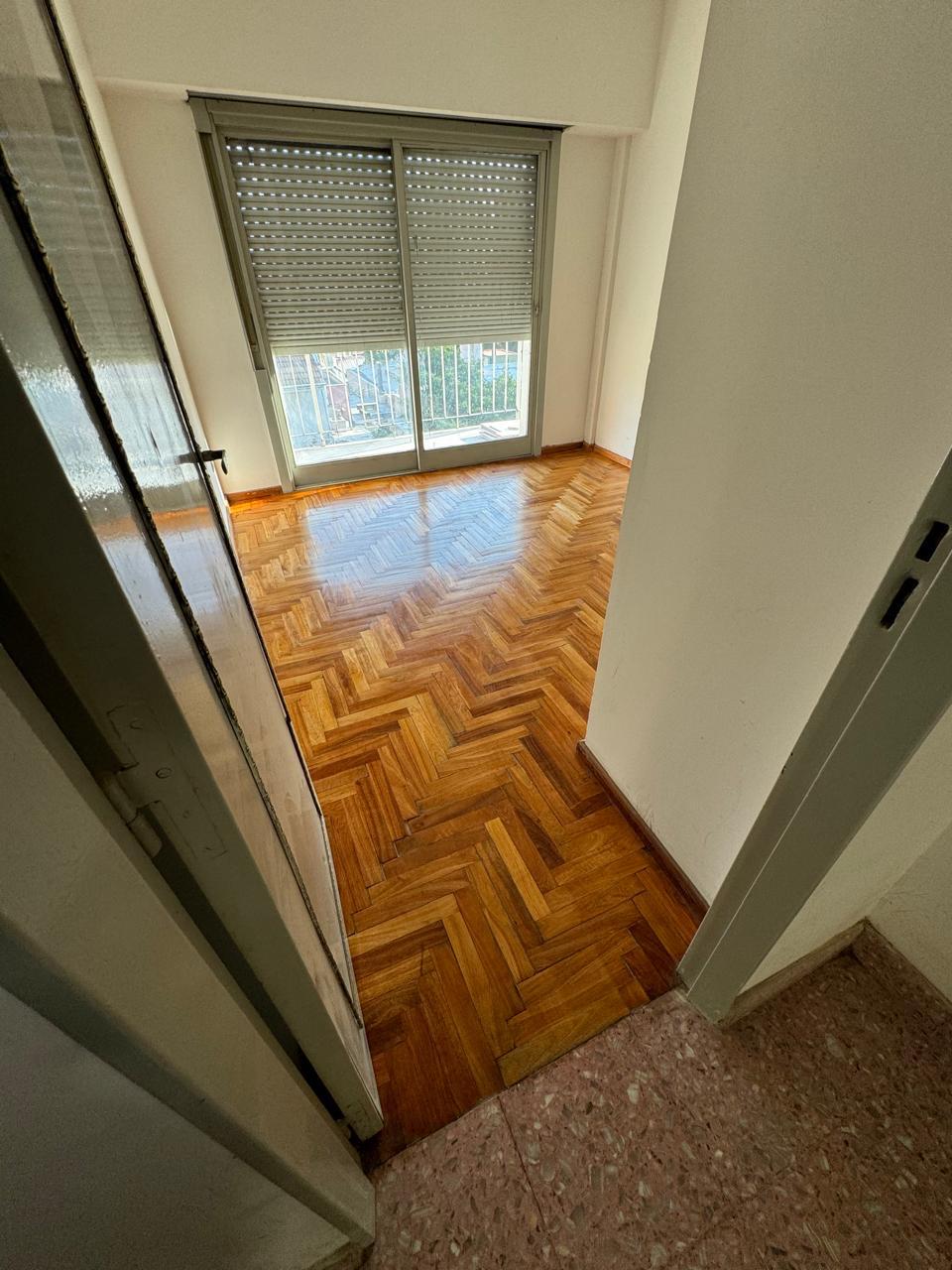 0050b273-7cc1-4558-8cda-4587a82e5deb Departamento en alquiler – Lanus Este – Lanus