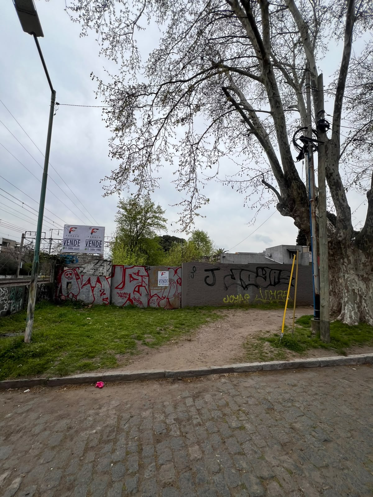 03fa61bf-a0d8-4e19-92ae-402ed600077f Terreno en venta – Banfield – Lomas de Zamora