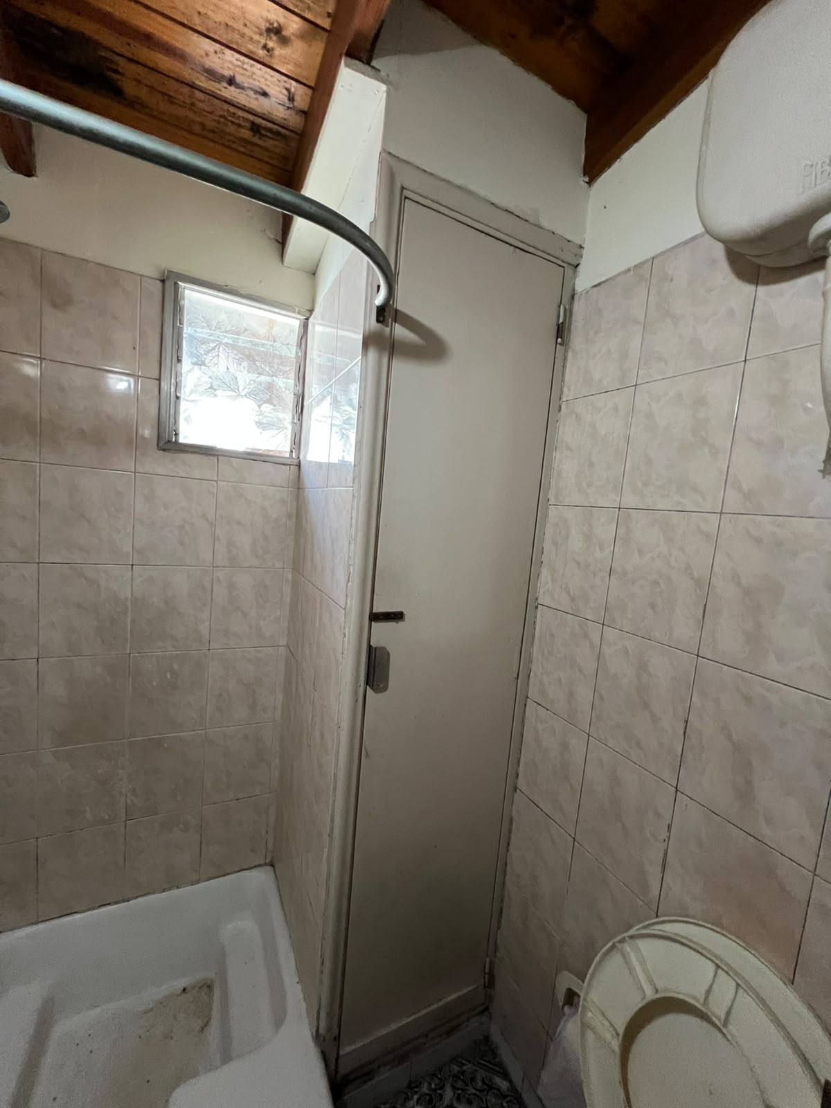 0e6b8e21-114e-4313-b850-adae82d8601c Departamento al fondo en alquiler – Jose Marmol – Almirante Brown