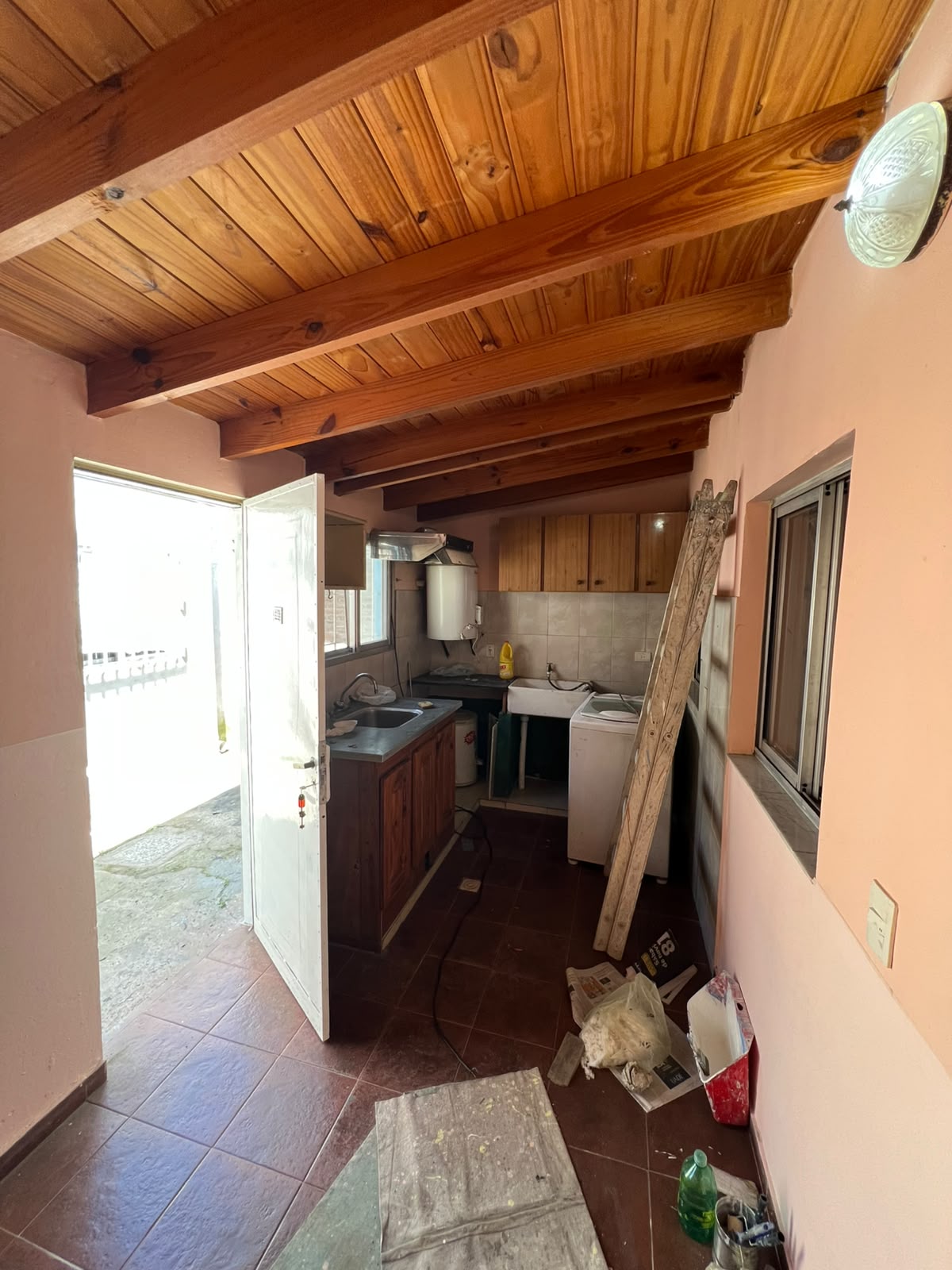 0fcff1d9-a578-4d2f-8645-1deeba84c10f Departamento al fondo en alquiler – Jose Marmol – Almirante Brown