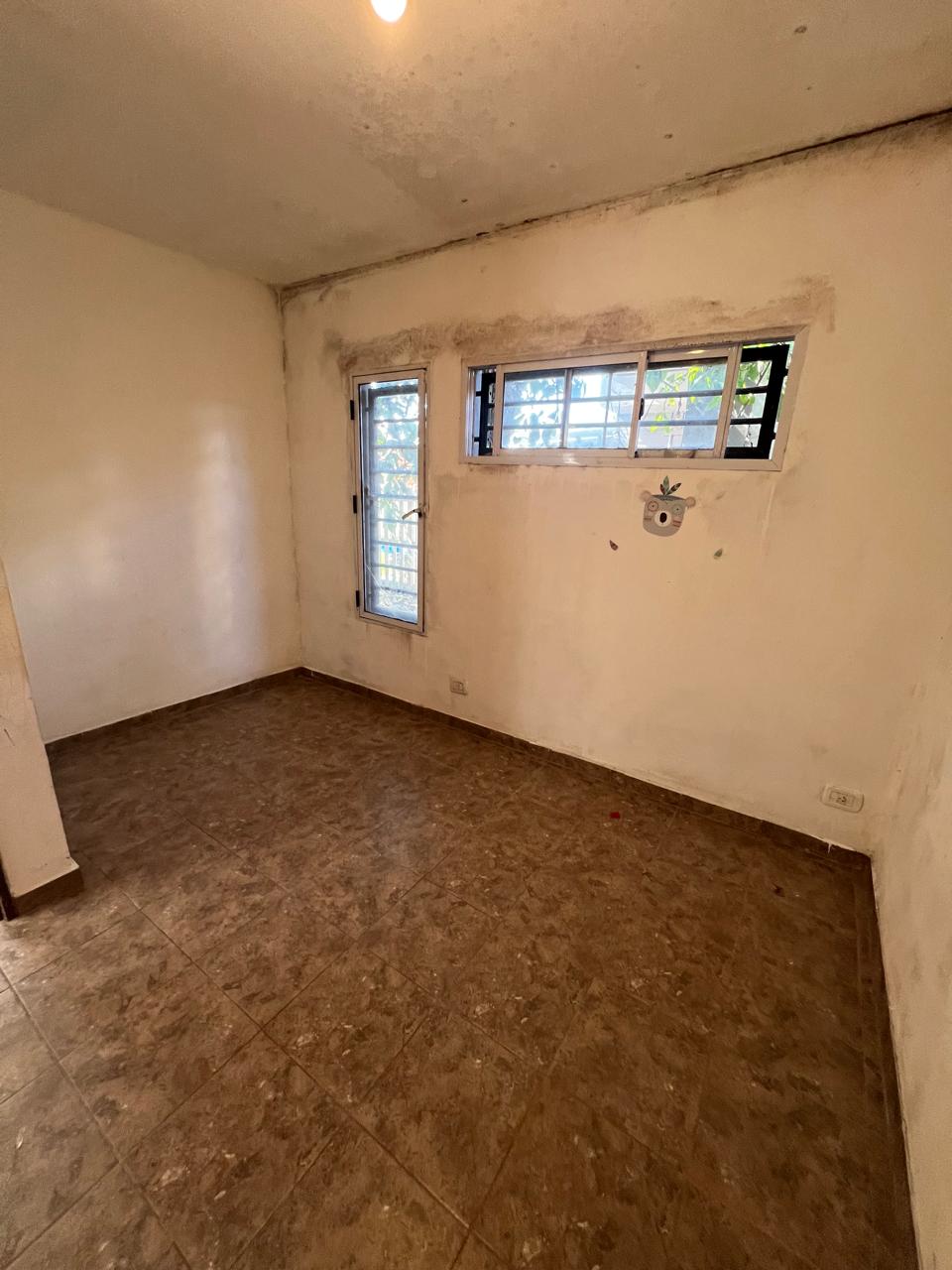 2f15cab6-3d12-4300-940f-a488f1245174 Departamento tipo casa al fondo en alquiler – Malvinas Argentinas – Almirante Brown