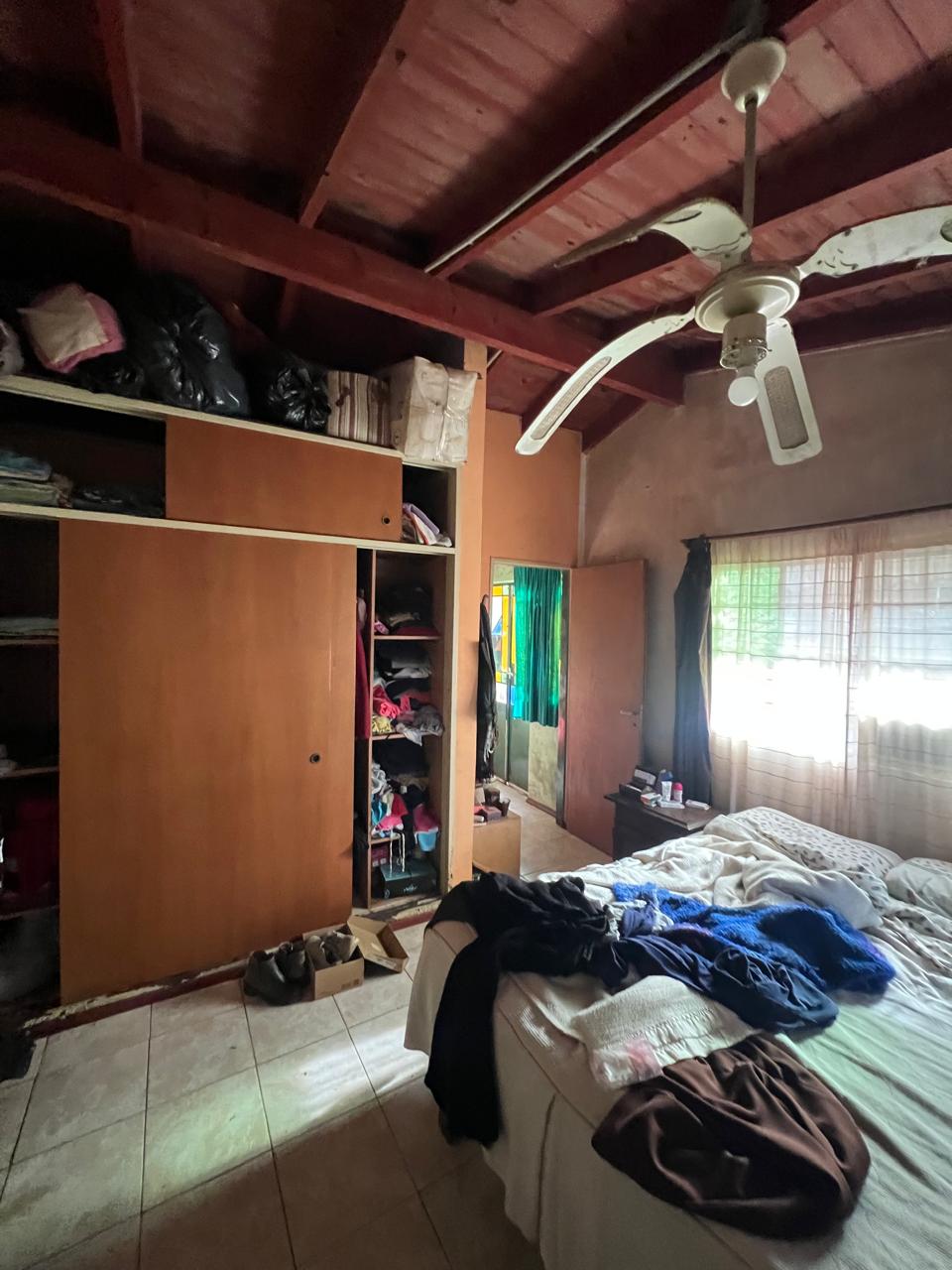 5b4fe233-161b-4d80-90bd-6daea13c0f6c Casa con departamento al fondo en venta – Malvinas Argentinas – Almirante Brown