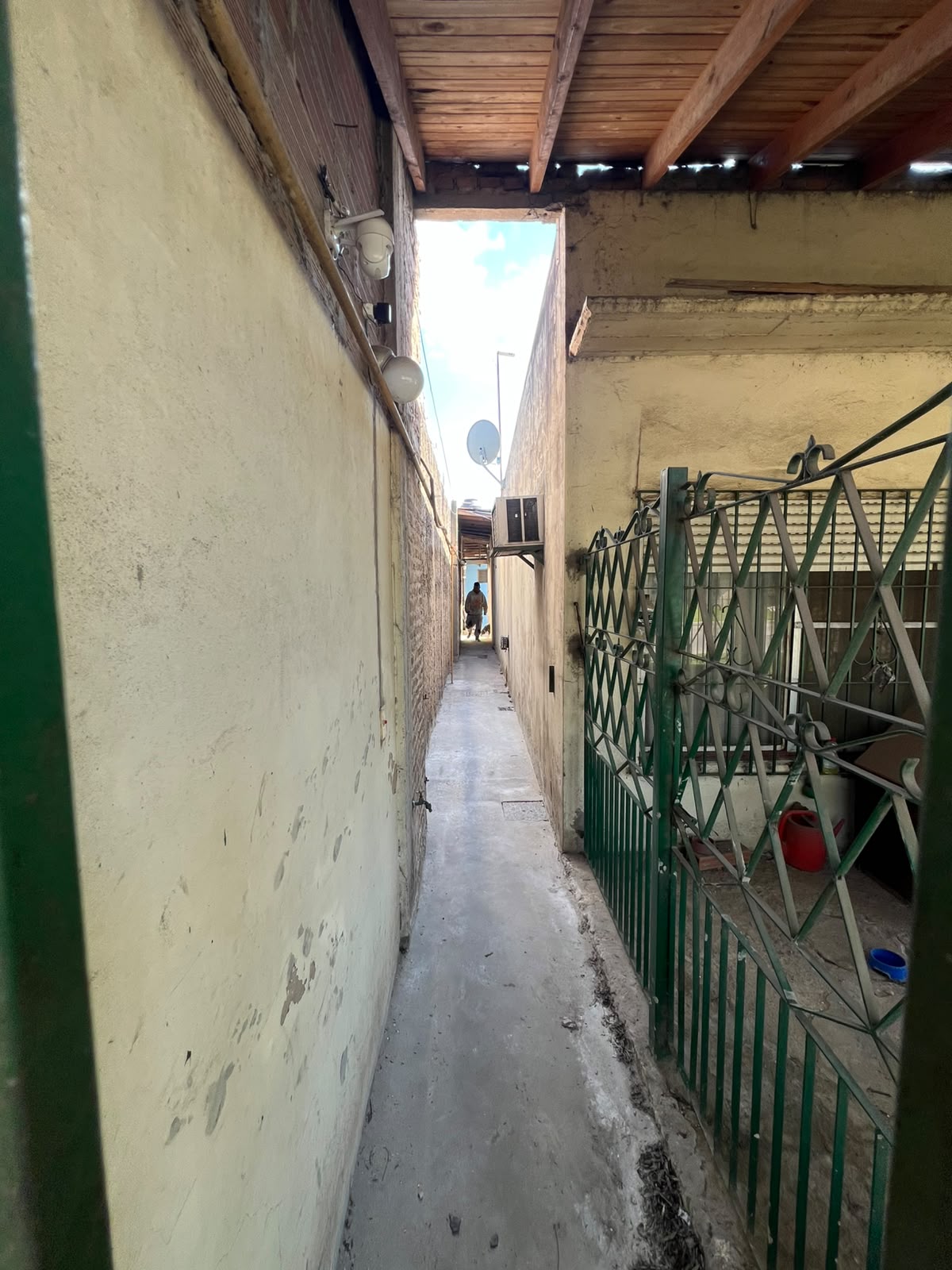68153171-dcf4-45a4-9433-b051a4d46ffe Departamento al fondo en alquiler – Jose Marmol – Almirante Brown