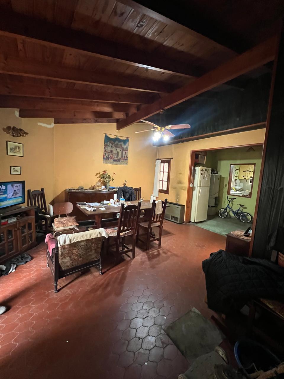 851b4de2-ab8e-451c-ab7f-e87b6823d8e7 Casa con departamento al fondo en venta – Malvinas Argentinas – Almirante Brown