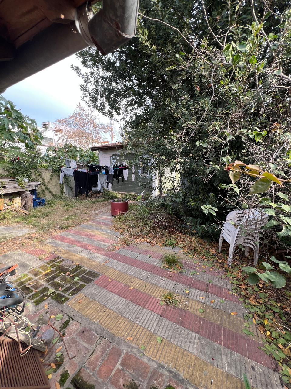eac95039-f770-4626-b337-92deb7fa5a0f Casa con departamento al fondo en venta – Malvinas Argentinas – Almirante Brown