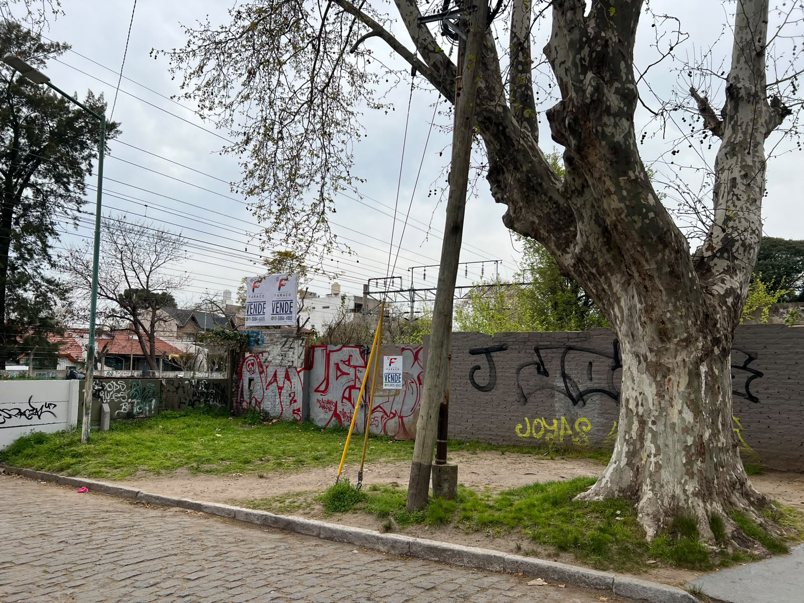 ff0c6220-6a4b-4744-8144-38bd3d39a278 Terreno en venta – Banfield – Lomas de Zamora