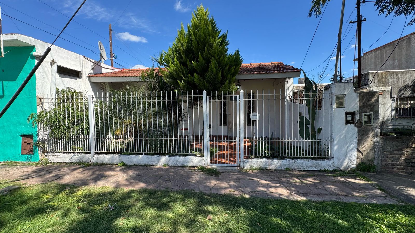 Casa en alquiler – Malvinas Argentinas – Almirante Brown