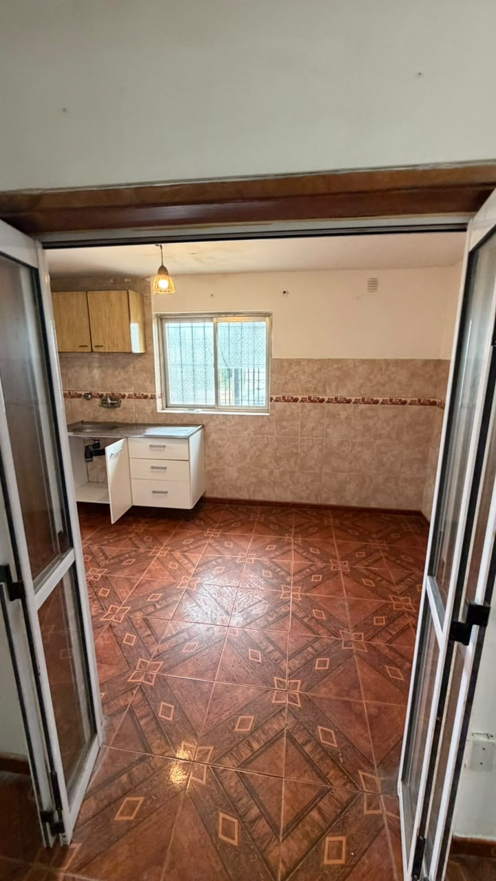 920f3f80-f8bc-43c8-977d-52388415d63b Casa en alquiler – Turdera – Lomas de zamora