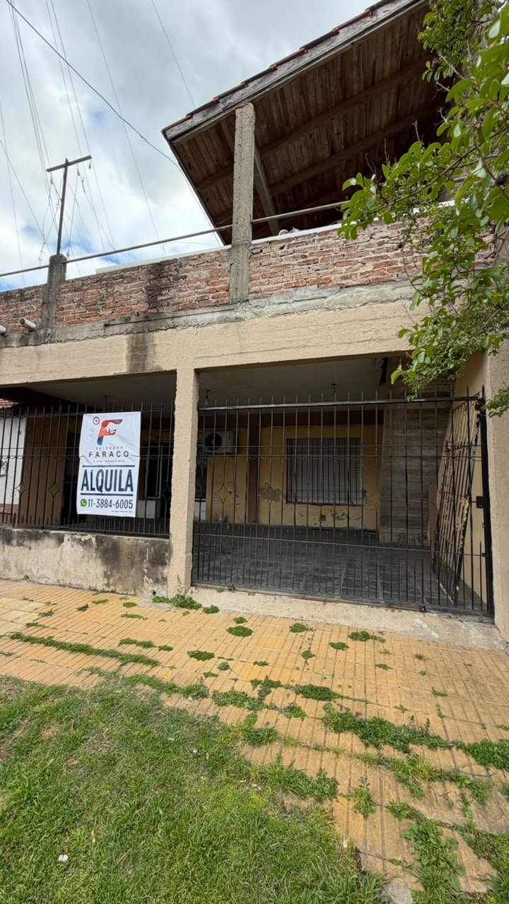 a4f16c15-c322-4c66-b523-29f4b1bcc70e Casa en alquiler – Turdera – Lomas de zamora
